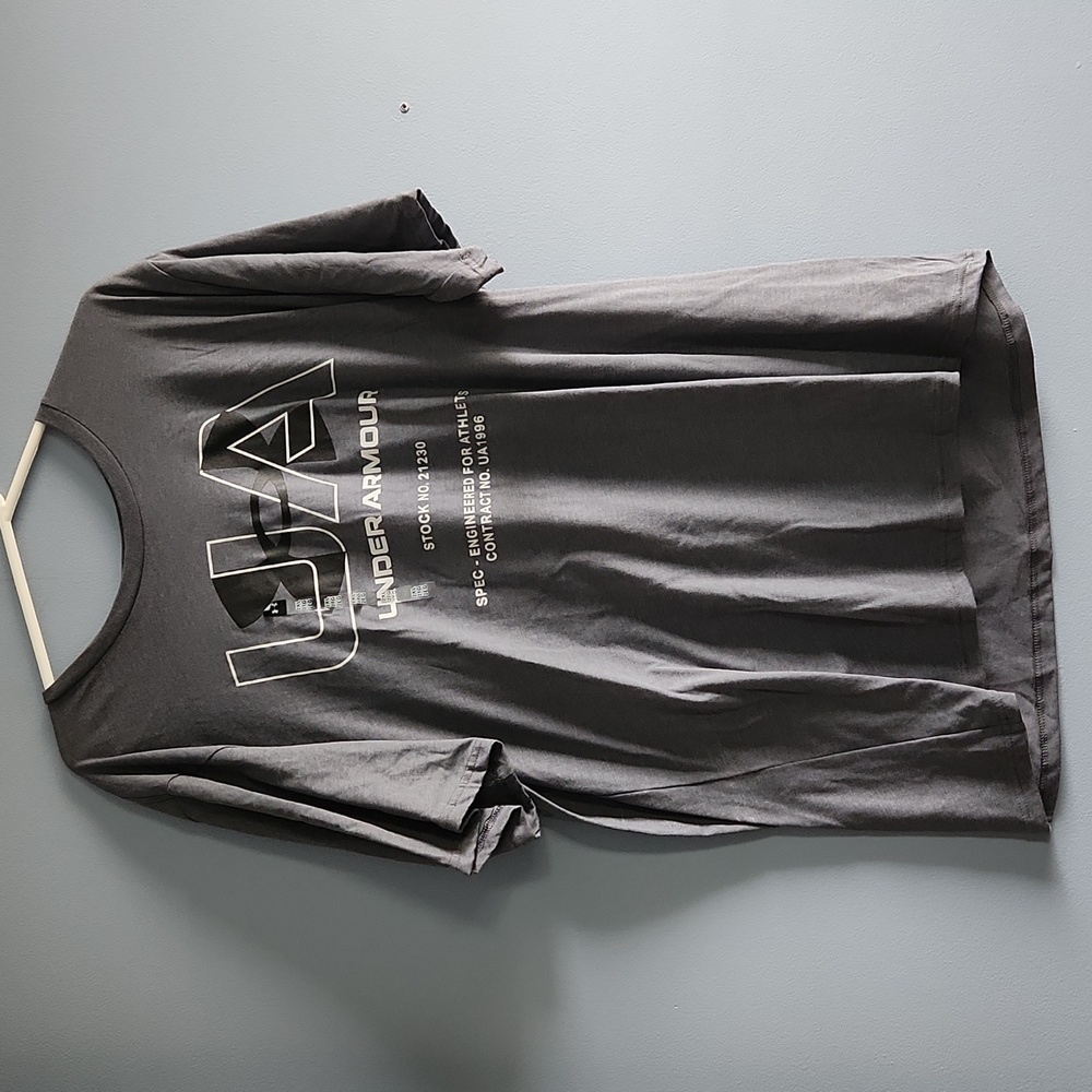 Under Armour mems 2xl tee